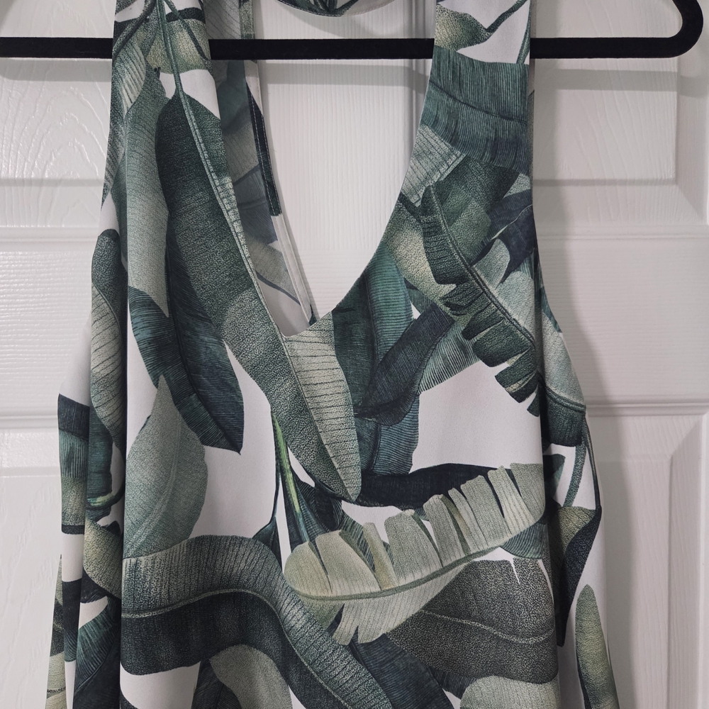 Show Me Your MuMu Green Leaf Halter Top